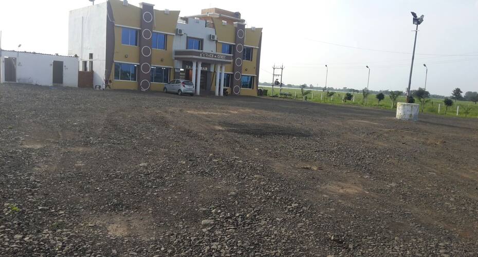 Hotel Raj Darbar, Dewas 4
